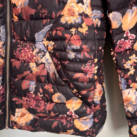 Molly Bracken Floral Zip Up Quilted Jacket - Picture 3 of 5